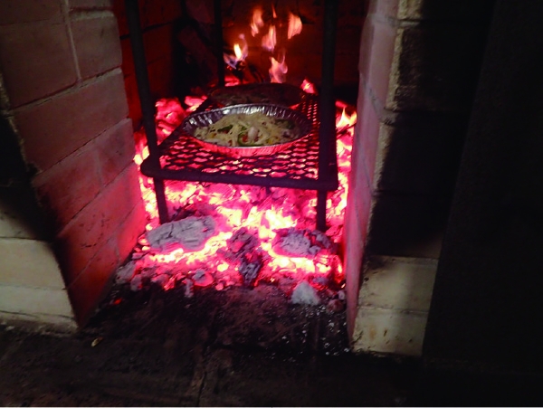 エネルギーを考える！薪炭ピザ焼き体験